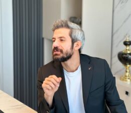 Biyografi: Emrah Yazar