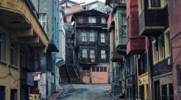 BİR  GÜN / Sevgi Erol Öçal